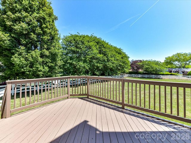 139 Corona Circle, Mooresville, NC 28117