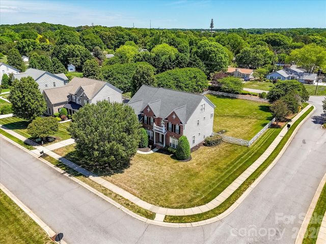 139 Corona Circle, Mooresville, NC 28117