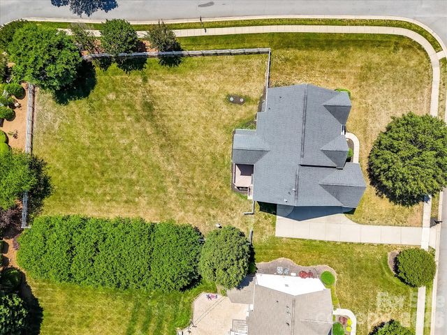 139 Corona Circle, Mooresville, NC 28117