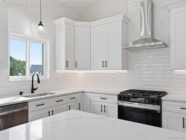 77850 Angling Road, Richmond, MI 48062