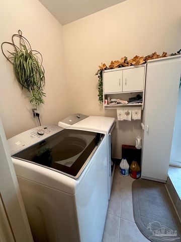 6514 Lark Ave, Milton, FL 32570