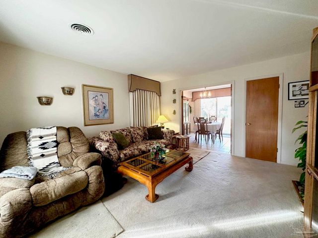 6514 Lark Ave, Milton, FL 32570