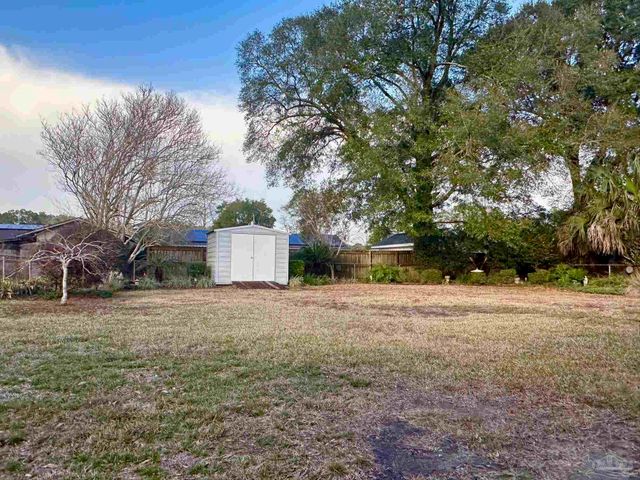 6514 Lark Ave, Milton, FL 32570