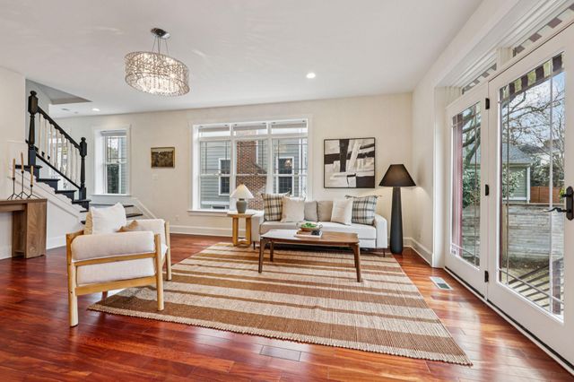 816 VEITCH ST, Arlington, VA 22204