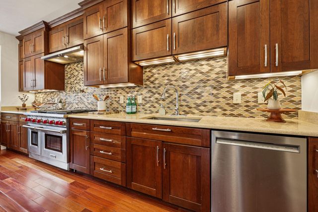 816 VEITCH ST, Arlington, VA 22204