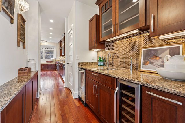 816 VEITCH ST, Arlington, VA 22204