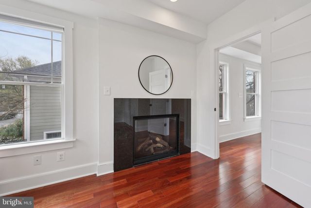 816 VEITCH ST, Arlington, VA 22204