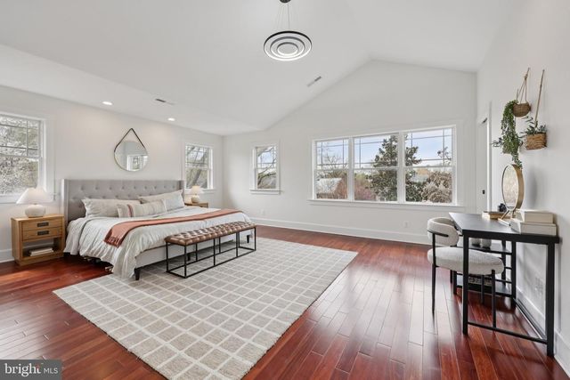 816 VEITCH ST, Arlington, VA 22204