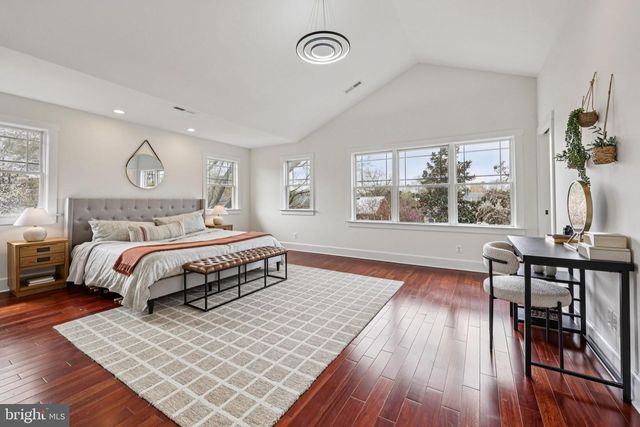 816 VEITCH ST, Arlington, VA 22204