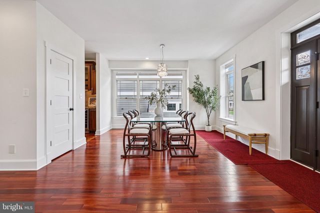 816 VEITCH ST, Arlington, VA 22204
