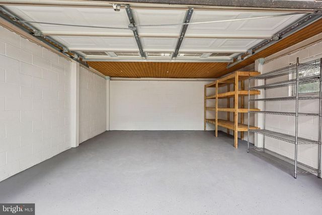 816 VEITCH ST, Arlington, VA 22204