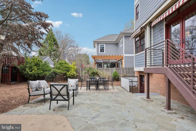 816 VEITCH ST, Arlington, VA 22204