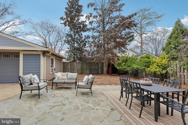 816 VEITCH ST, Arlington, VA 22204