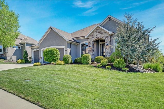 15705 Canterbury Street, Overland Park, KS 66224