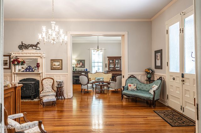 301 Mcreynolds Street, Carthage, NC 28327