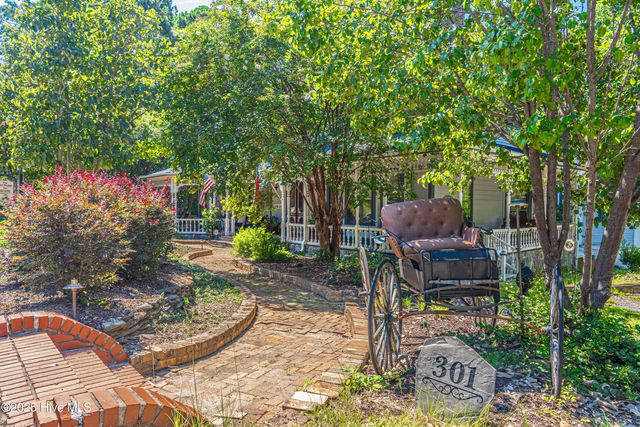 301 Mcreynolds Street, Carthage, NC 28327