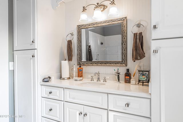 301 Mcreynolds Street, Carthage, NC 28327