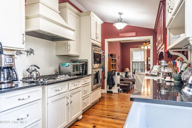 301 Mcreynolds Street, Carthage, NC 28327