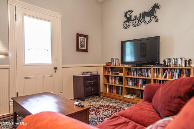 301 Mcreynolds Street, Carthage, NC 28327