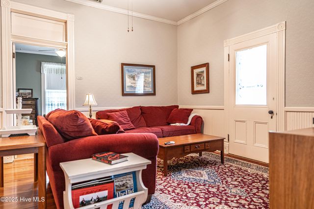 301 Mcreynolds Street, Carthage, NC 28327