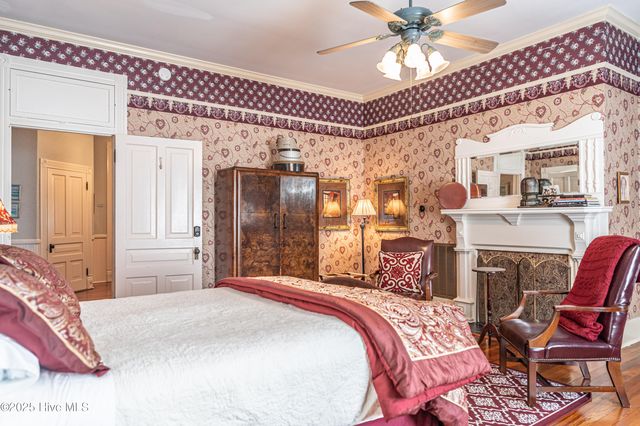 301 Mcreynolds Street, Carthage, NC 28327