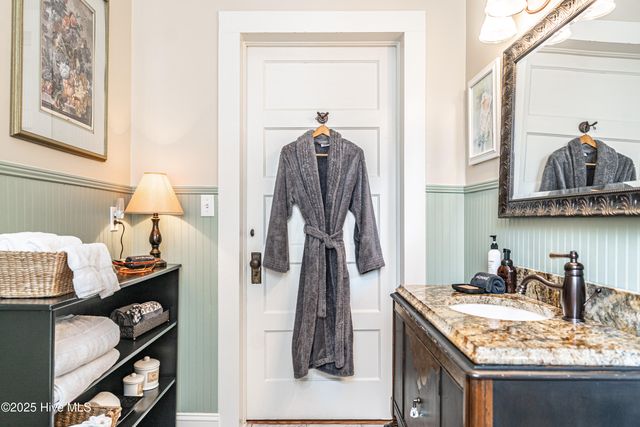 301 Mcreynolds Street, Carthage, NC 28327