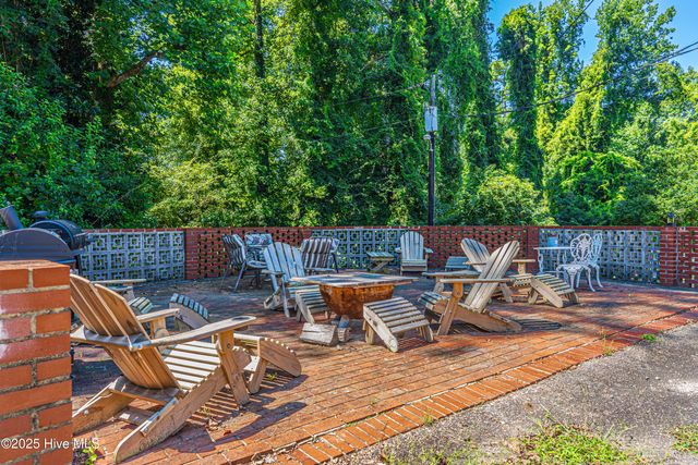 301 Mcreynolds Street, Carthage, NC 28327