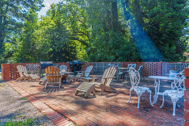 301 Mcreynolds Street, Carthage, NC 28327