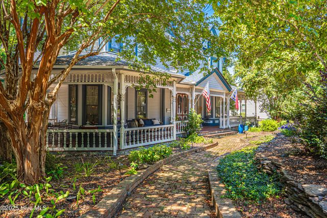 301 Mcreynolds Street, Carthage, NC 28327