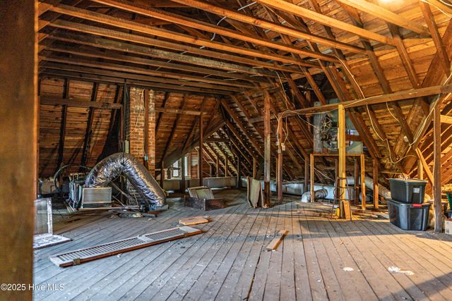 301 Mcreynolds Street, Carthage, NC 28327