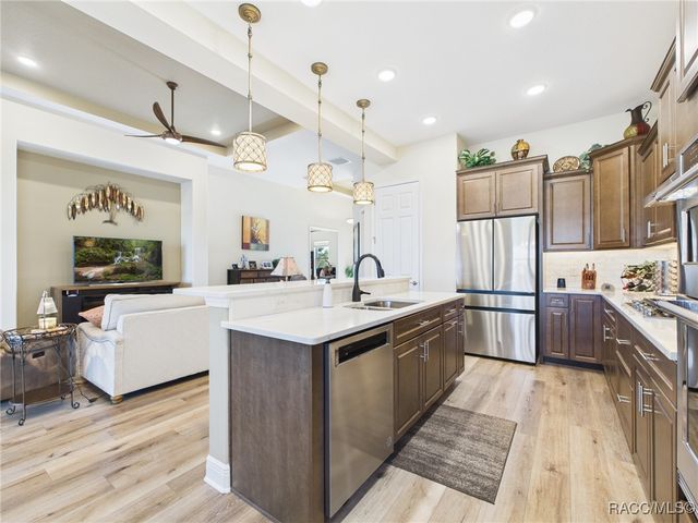 1355 W Greenmeadow Path, Hernando, FL 34442