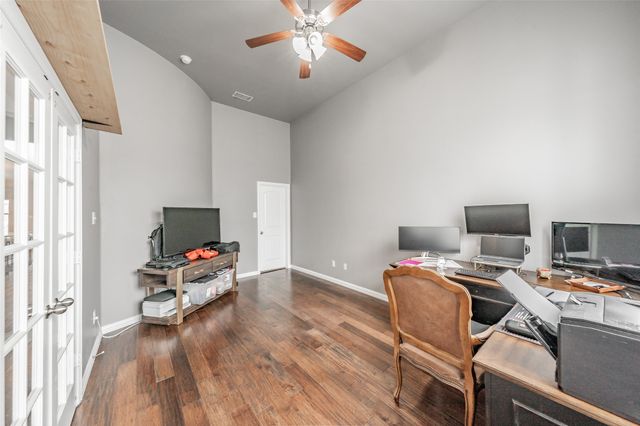 1112 Mesa Crest Drive, Fort Worth, TX 76052
