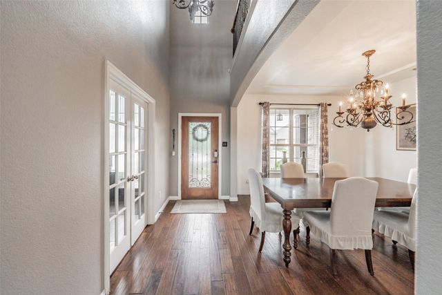 1112 Mesa Crest Drive, Fort Worth, TX 76052