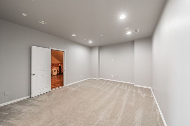 1112 Mesa Crest Drive, Fort Worth, TX 76052