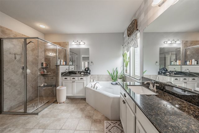 1112 Mesa Crest Drive, Fort Worth, TX 76052