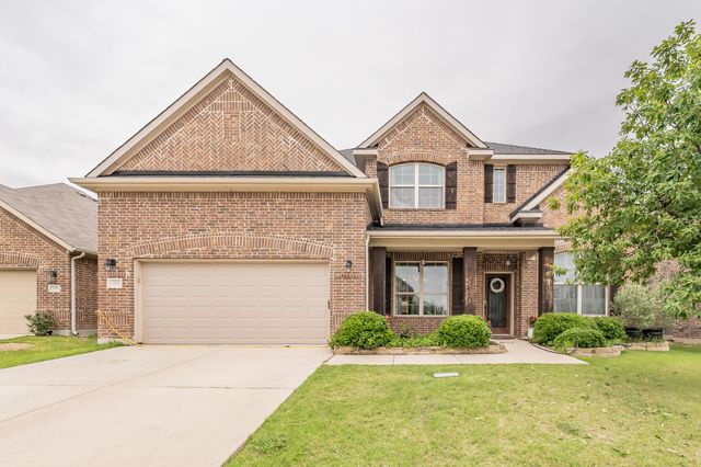 1112 Mesa Crest Drive, Fort Worth, TX 76052