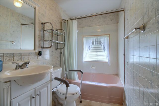 30977 West Road, Huron Charter Township, MI 48164