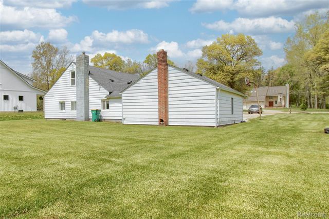 30977 West Road, Huron Charter Township, MI 48164