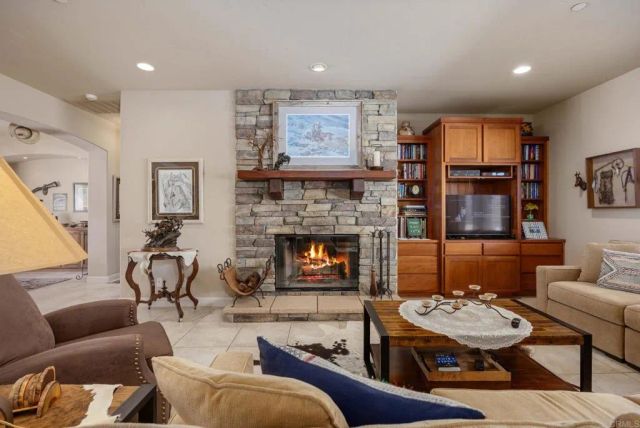 10204 Mount Olympus Valley Rd Road, Fallbrook, CA 92028