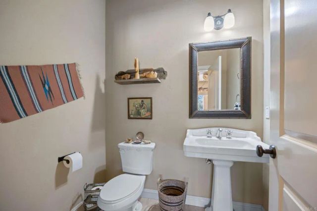 10204 Mount Olympus Valley Rd Road, Fallbrook, CA 92028