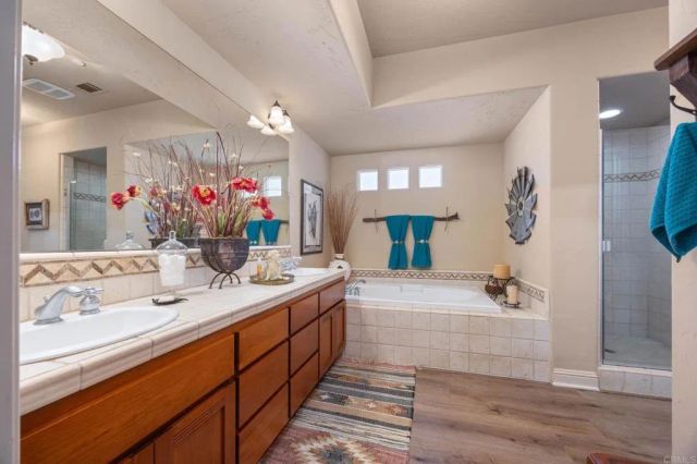 10204 Mount Olympus Valley Rd Road, Fallbrook, CA 92028