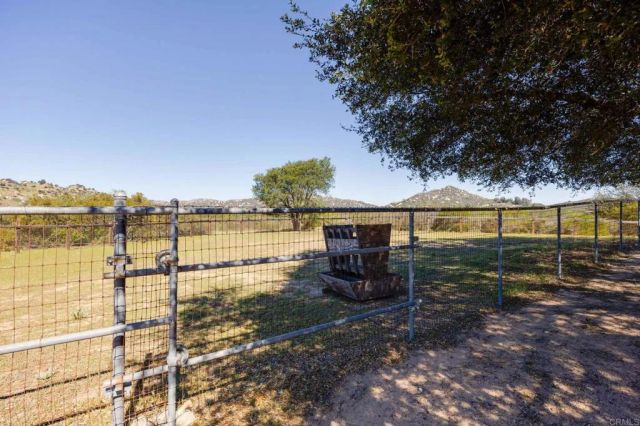 10204 Mount Olympus Valley Rd Road, Fallbrook, CA 92028