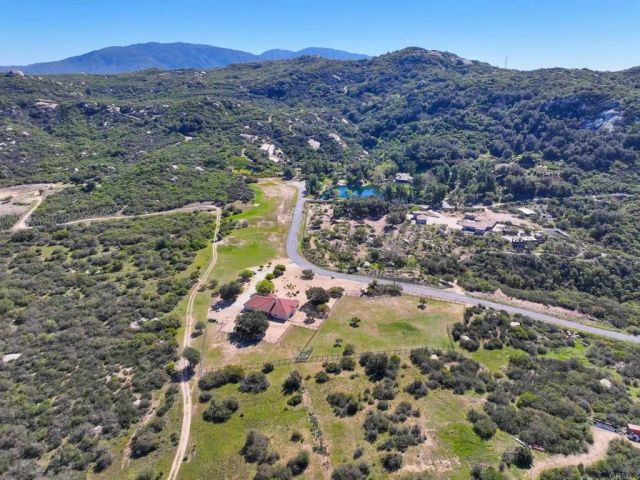 10204 Mount Olympus Valley Rd Road, Fallbrook, CA 92028