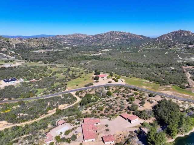 10204 Mount Olympus Valley Rd Road, Fallbrook, CA 92028