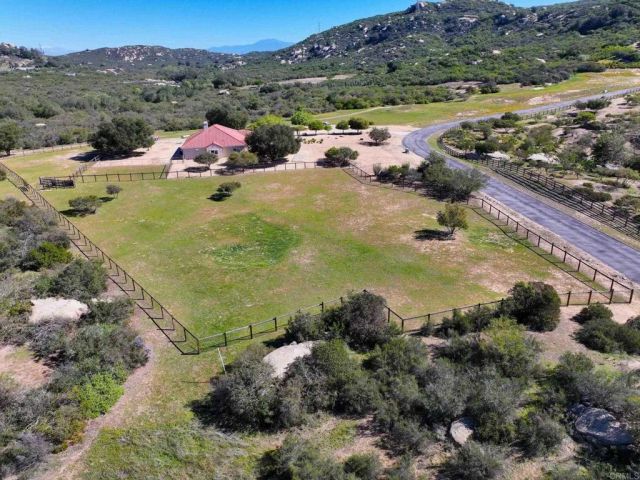 10204 Mount Olympus Valley Rd Road, Fallbrook, CA 92028