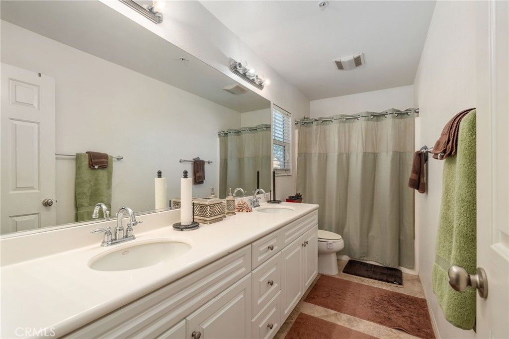 Image 25 of property listing at 1349 N Dolanna, Compton, CA 90221