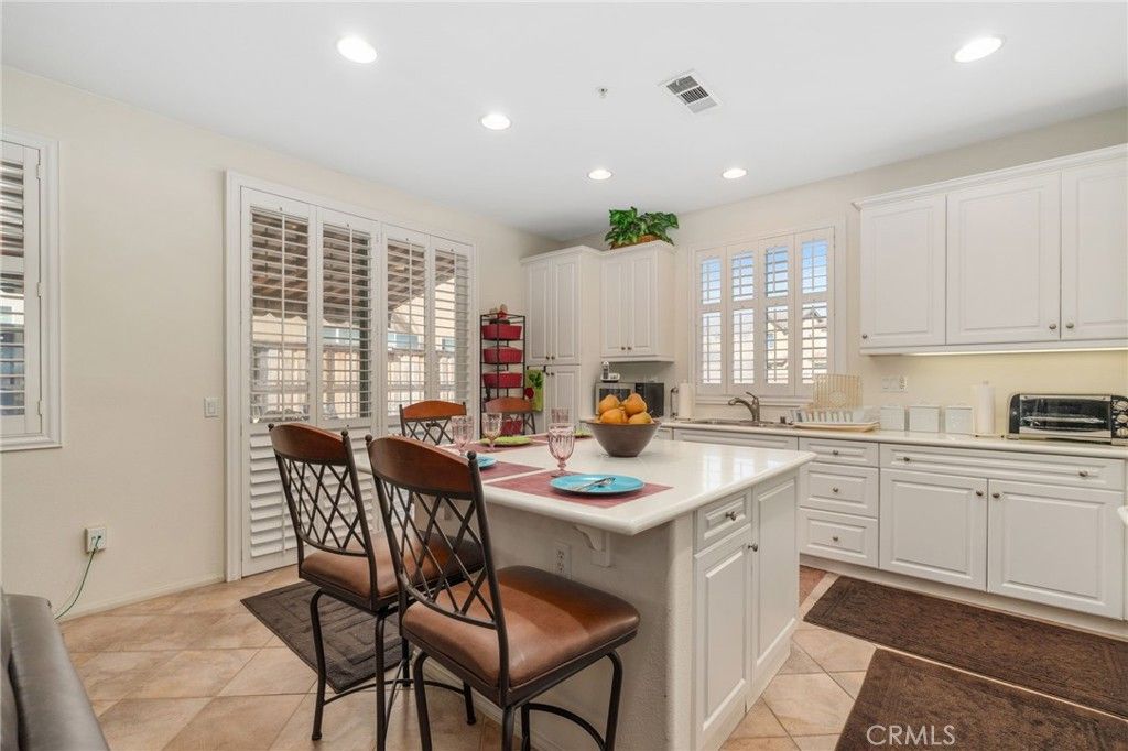 Image 7 of property listing at 1349 N Dolanna, Compton, CA 90221