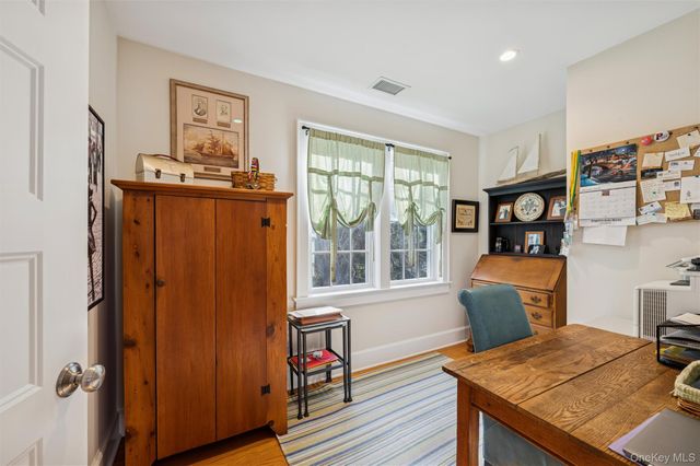 50 Lamb Avenue, Quogue, NY 11959