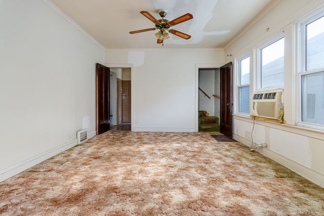 643 S 19th Avenue, Maywood, IL 60153