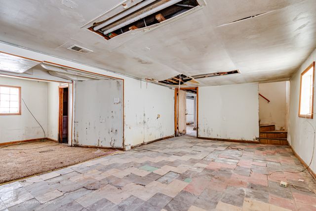 643 S 19th Avenue, Maywood, IL 60153